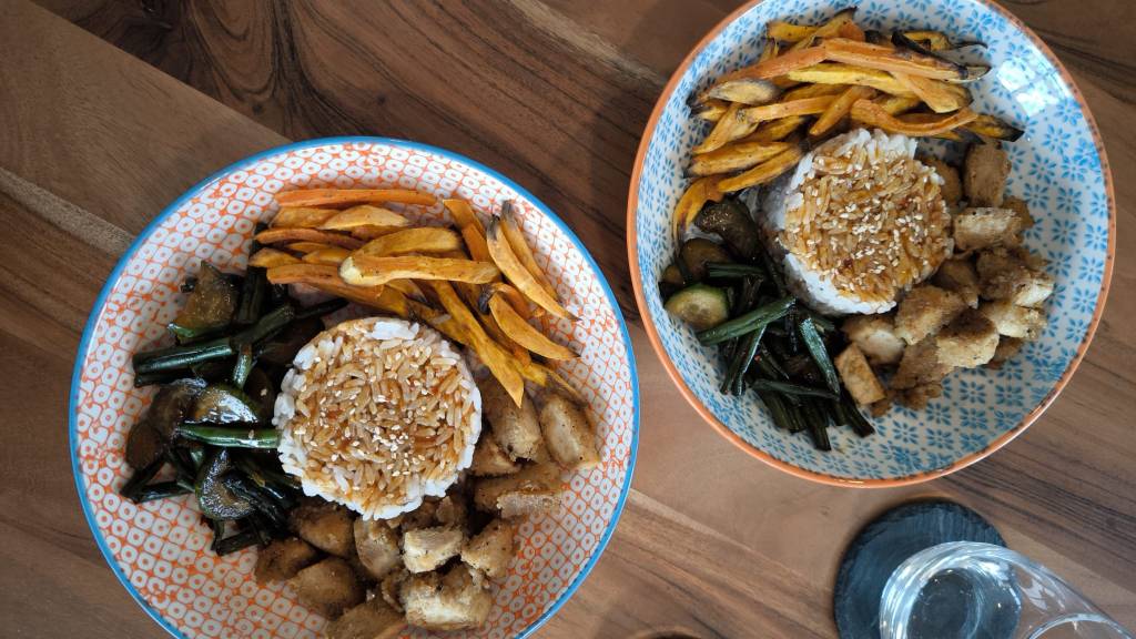 Easy Veggie Bibimbap-Inspired Bowl