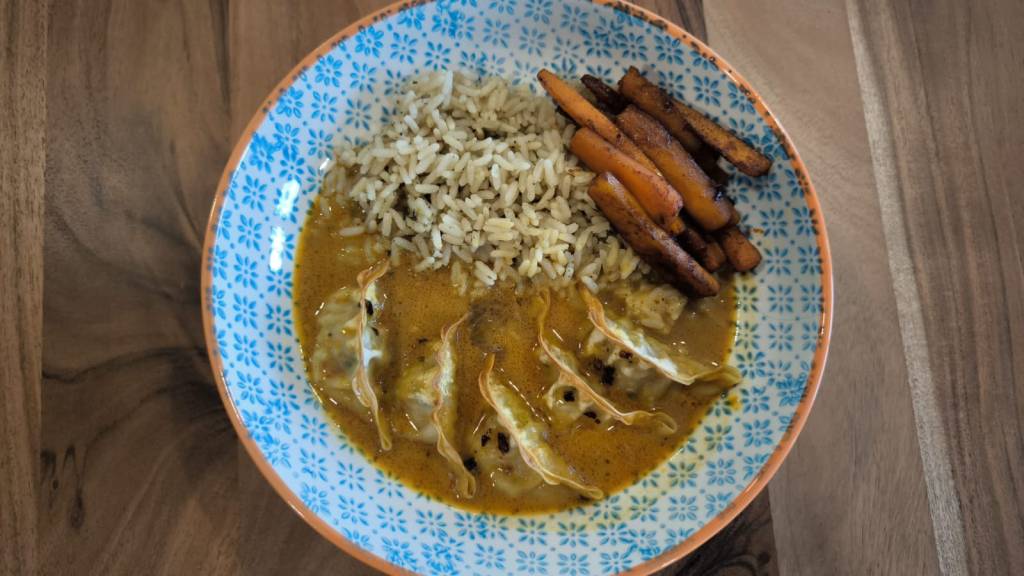 One-Pan Curry Dumplings (Ready in 20&nbsp;Minutes!)